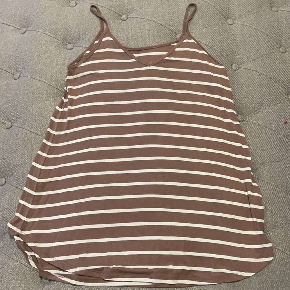 Shirt - Picture 2 of 6